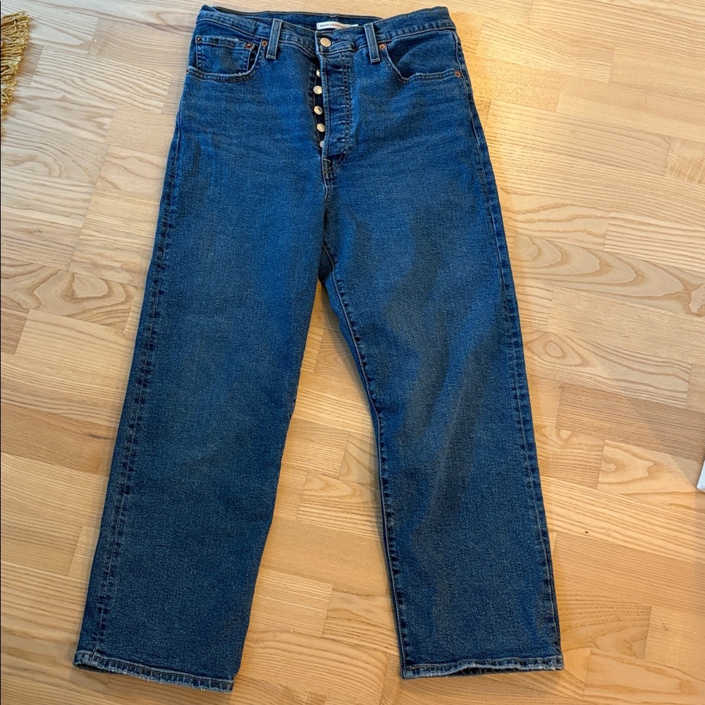 Levi’s ribcage straight ankle jeans